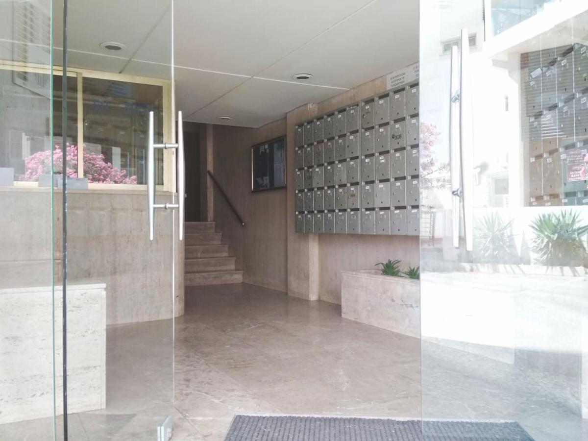 لارنكا Luxury Penthouse 1Br-Seafront-Seasonal Pool-Central المظهر الخارجي الصورة